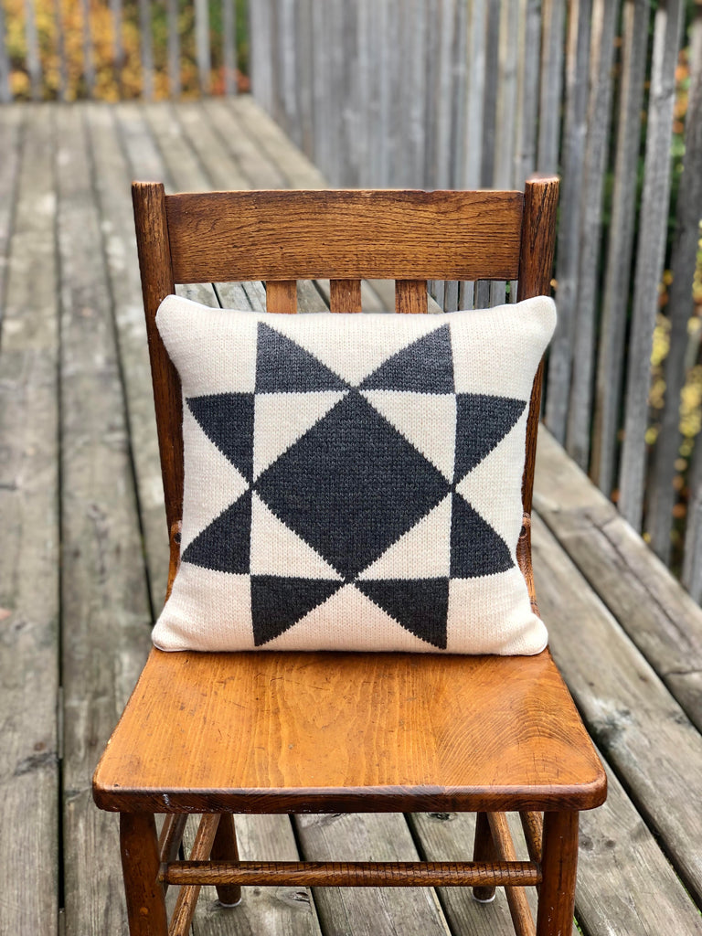 Ravelry: Quilt Block Pillow pattern by Maren Shallman